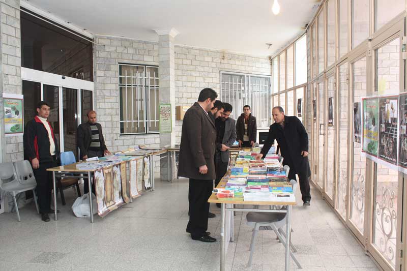  نمایشگاه پیشگیری از اعتیاد در واحد میانه برگزارشد