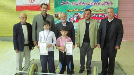  سومین دوره مسابقات لیگ وزنه برداری استانی در میانه برگزار شد