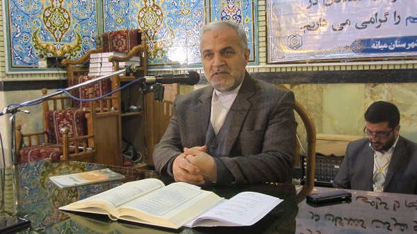  دومین کرسی بزرگ تلاوت قرآن کریم در شهرستان میانه برگزار شد