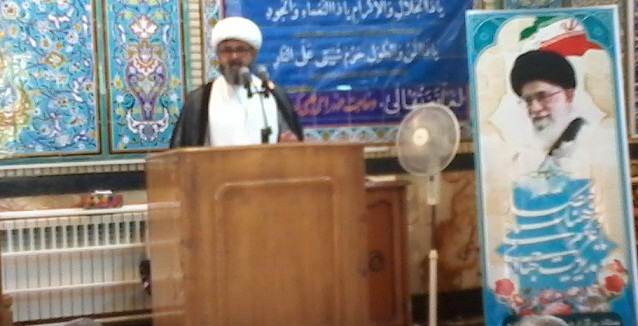  حامدی در خطبه های نمازجمعه از دغدغه خانواده گفت/شبکه های ماهواره ای نهاد خانواده را هدف گرفته اند