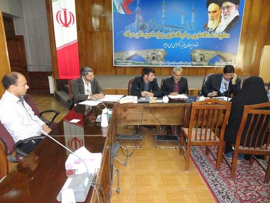  امروز جلسه دیدار مردمی در فرمانداری میانه برگزار شد