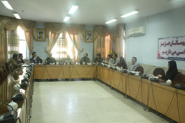  برگزاری جلسه ستاد شاهد در واحد میانه