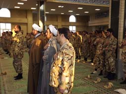  مراسم عزاداری به مناسبت دهه آخر صفر در تیپ ۳۶ پیاده مکانیزه میانه