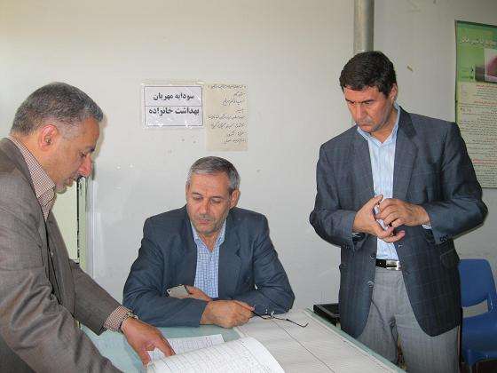  فرماندار از درمانگاه  شبانه روزی آقکند بازدید کرد