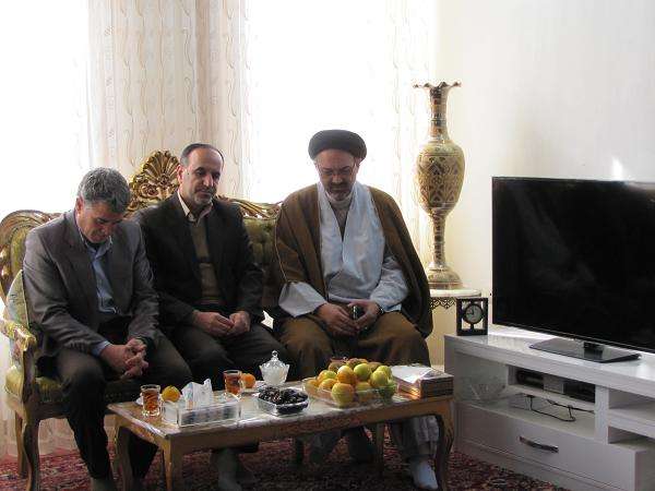  پرسنل جهاد کشاورزی میانه با خانواده محترم شهید نوری دیدار کردند