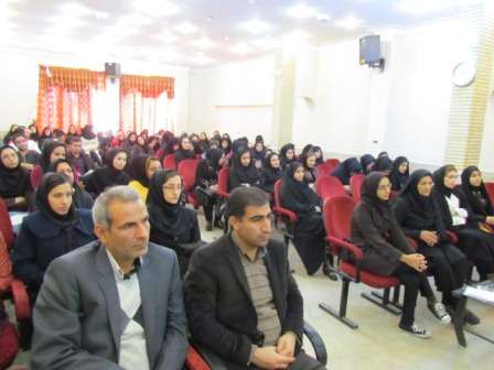  سمینار آسیب‌شناسی پدیده‌ی طلاق در دانشگاه پیام نور میانه برگزار شد