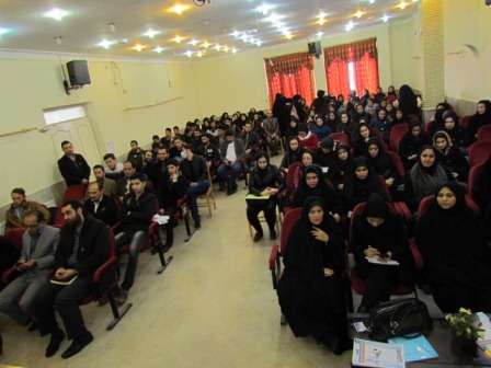  کرسی آزاداندیشی با موضوع«ازدواج سنتی یا مدرن» در دانشگاه پیام نور میانه برگزار شد