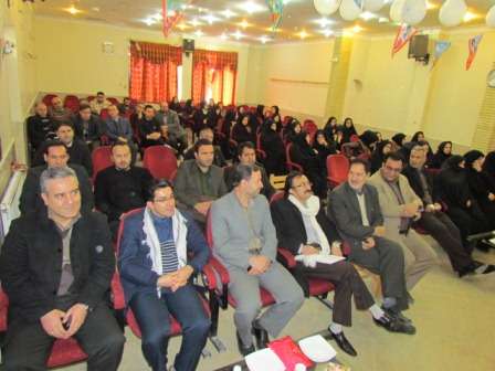  گرامی داشت سالگرد پیروزی انقلاب اسلامی در نشست بسیج اساتید دانشگاههای شهرستان در دانشگاه پیام نور میانه