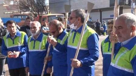  دیوارهای شهر میانه با همدلی و همزبانی از اقلام تبلیغاتی کاندیداها پاکسازی شد