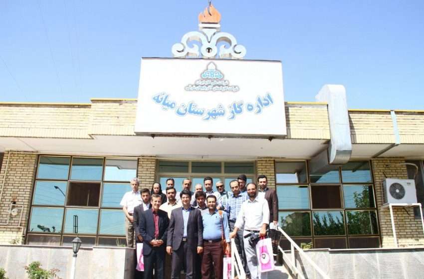  شرکت گاز میانه از خبرنگاران شهرستان تجلیل نمود