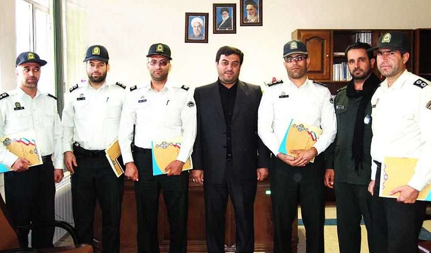  از فرماندهان و عوامل نیروی انتظامی پاسگاههای بخش مرکزی میانه تجلیل شد