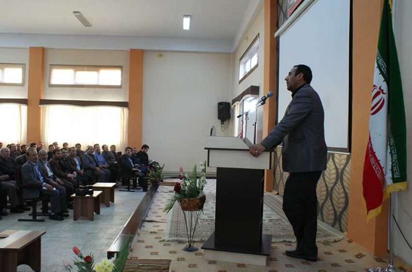  مدیران مدارس از طریق دانش آموزان، خانواده ها را برای ثبت نام اینترنتی نفوس و مسکن مطلع کنند