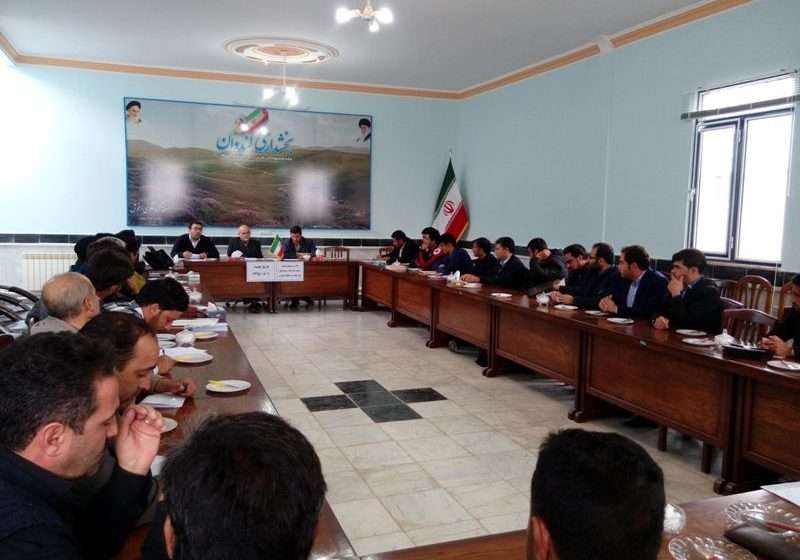  جلسه توجیهی نحوه برخوردبا ساخت وساز غیرمجاز دربخشداری کندوان برگزار گردید.