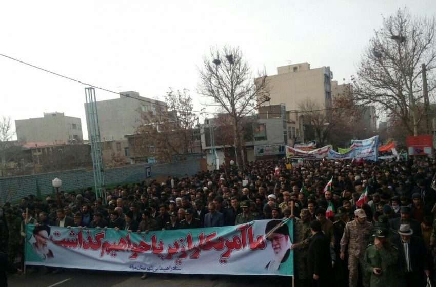  راهپیمایی پرشکوه ۲۲ بهمن در میانه برگزار شد