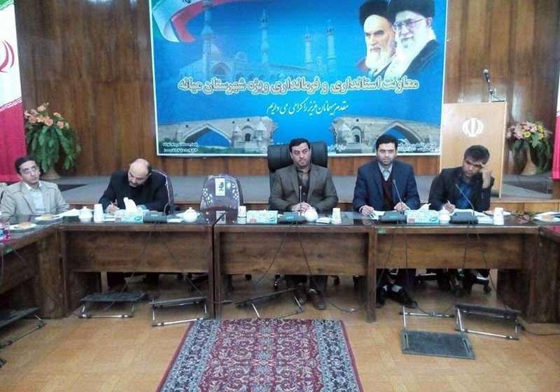  همایش هم اندیشی دهیاران بخش مرکزی میانه برگزار شد