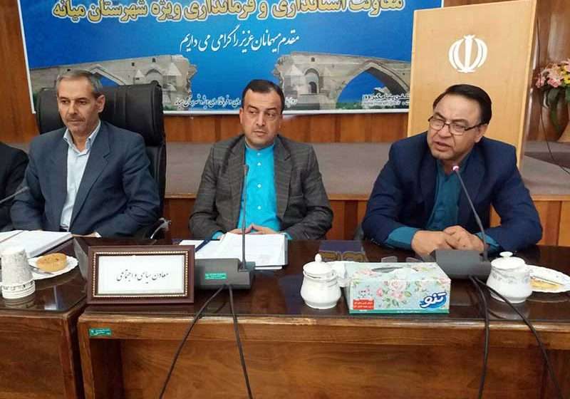  فرماندار ویژه میانه: باید فرهنگ ایثار و فداکاری را گسترش داد