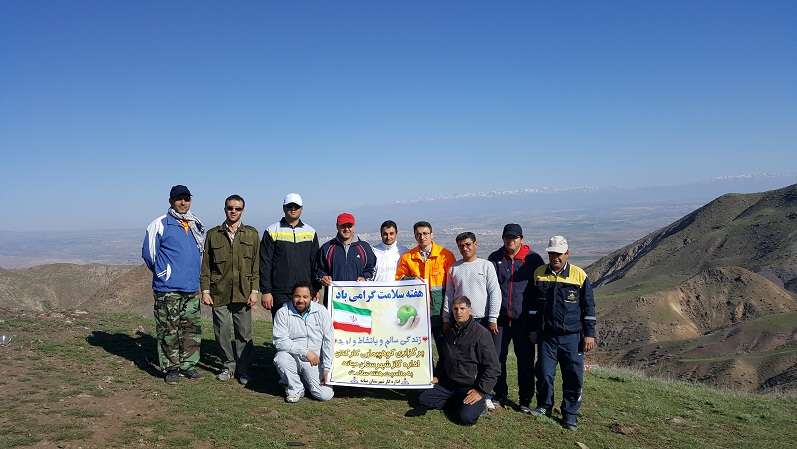  برگزاری برنامه کوهپیمایی کارکنان اداره گاز شهرستان میانه بمناسبت آغاز هفته سلامت