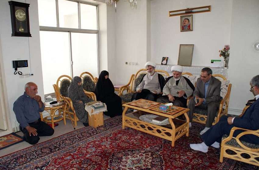  دیدار از خانواده شهدا به مناسبت ماه مبارک رمضان