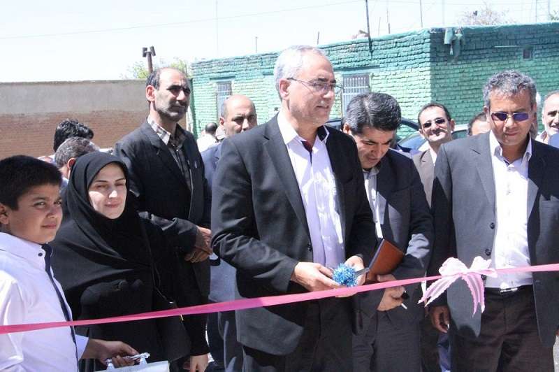  افتتاح «مجتمع خدمات بهزیستی کاغذکنان» در شهر آقکند و «مسکن خانواده دارای دو معلول» از توابع بخش مرکزی شهرستان ویژه میانه همزمان با گرامیداشت هفته دولت.