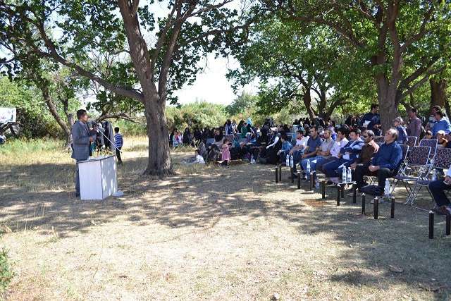  جشنواره بازیهای بومی محلی در روستای بالسین بخش کندوان میانه برگزار شد