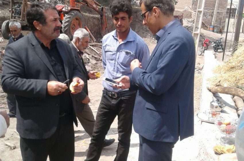  بخشدار کندوان از اجرای پروژه مسیرگشایی در روستای نی باغی بازدید نمود