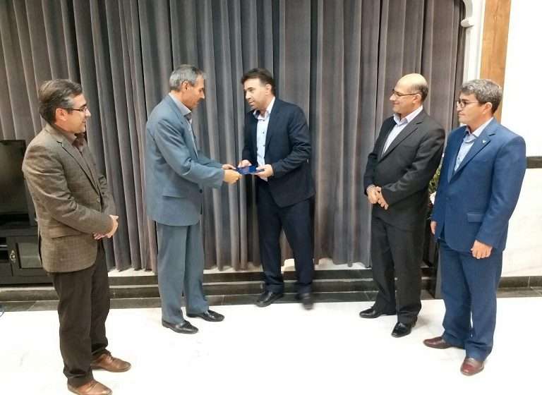  سرپرست جدید اداره پست میانه معرفی شد