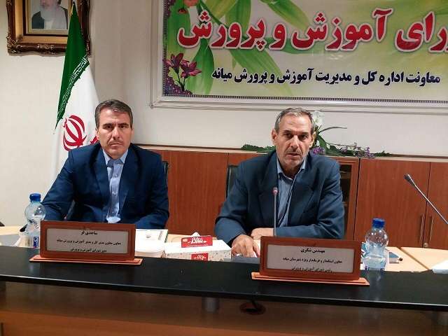  فرماندار ویژه میانه: افراد واجب التعلیم در شهرستان نباید مورد غفلت واقع شوند