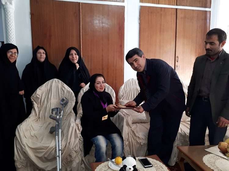  تجلیل از فرزانه عسگری قهرمان مسابقات جهانی چین در رشته تیراندازی با کمان، همزمان با آغاز هفته تربیت بدنی و ورزش