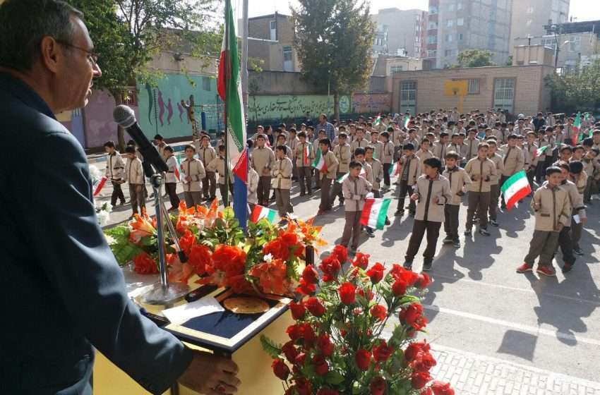  فرماندار میانه: دانش آموزان میانه ای، قریب به ۳ میلیارد ریال در جشن عاطفه ها مشارکت نقدی داشتند