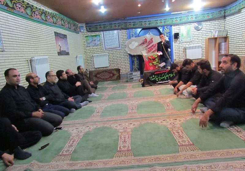  برگزاری مراسم سالگرد سومین روز شهادت حضرت امام حسین(ع) در دانشگاه پیام نور مرکز میانه برگزار شد