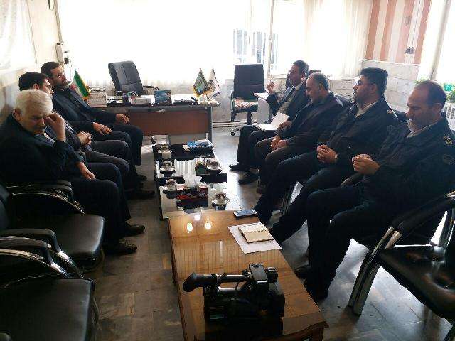  معاون برنامه ریزی و امور عمرانی فرماندار میانه خواستار بازبینی و رفع نواقصات مسیرهای درون شهری و روستایی شد