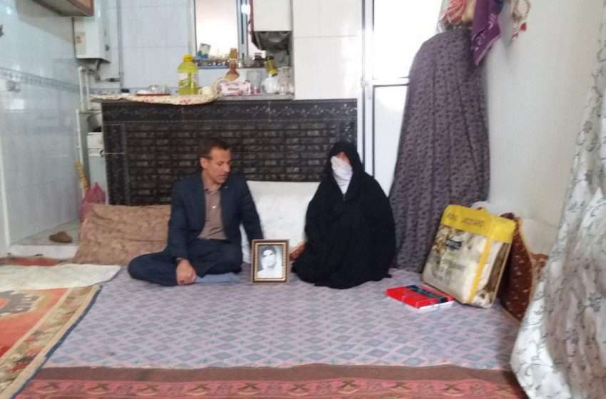  دیدار از خانواده های معظم شهدا و جانبازان بخش کندوان به مناسبت هفته بسیج