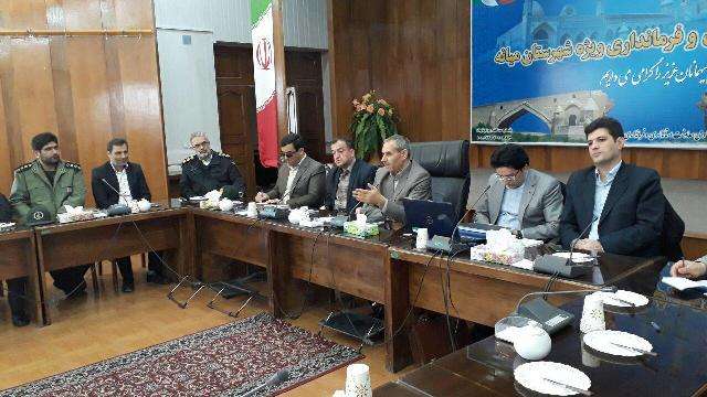  فرماندار ویژه میانه بر لزوم ورود کارگزاران دولت بعنوان اولین افراد در حوزه حقوق شهروندی مطرح شده از سوی رییس جمهورتاکید کرد