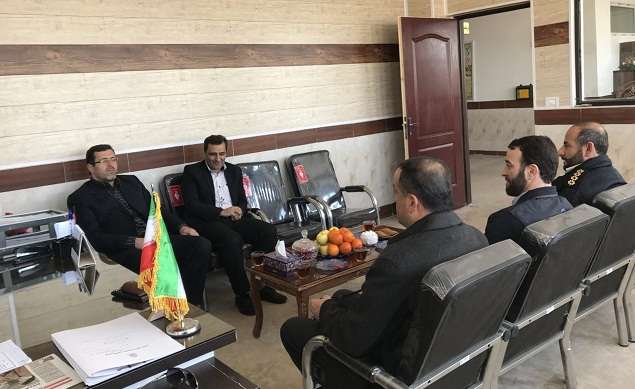  بازدید معاون سیاسی و اجتماعی فرمانداری و دادستان عمومی و انقلاب شهرستان از بخش کاغذکنان