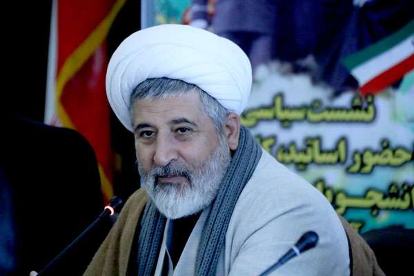  امام جمعه میانه: عده‌ای واقعیت‌های جامعه اسلامی و حقایق انقلاب را درک نمی‌کنند