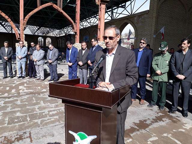 فرماندار میانه در غبارروبی مزار شهدا: مراتب بالای ایمان، گذشتن از جان و بی ادعا بودن از ویژگیهای بارز شهداست