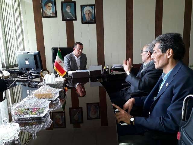  سرپرست فرمانداری ویژه میانه: باید از ظرفیت آستان قدس رضوی برای سرمایه گذاری در نقاط محروم شهرستان استفاده کرد
