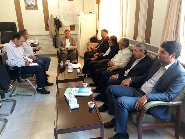  سرپرست فرمانداری ویژه میانه بر ضرورت تعدیل قیمت های ارزش منطقه ای و معاملاتی املاک از سوی اداره امور مالیاتی تاکید کرد