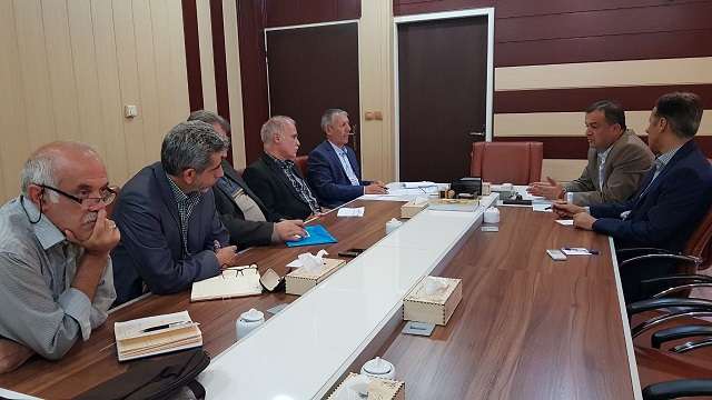  فرماندار ویژه میانه:  مسئولین استانی نسبت به رفع موانع امور  واحدهای تولیدی شهرستان و سرمایه گذاران سرعت دهند