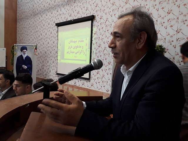  معاون امور اقتصاد و برنامه ریزی و امور هماهنگی منابع استان: پایتخت ورزشی شدن به روحیه ورزشکاری،نوع دوستی، تقوی، جوانمردی و غیرت مردم بستگی دارد