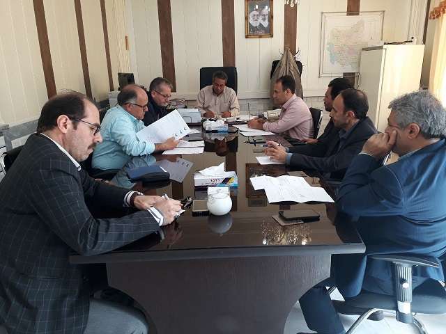  معاون برنامه ریزی و امور عمرانی فرماندار میانه با توجه به اعلام نارضایتی از عملکرد پیمانکار اجرای پروژه شبکه فاضلاب انتهای شهرک ولیعصر خواستار تعیین تکلیف وضعیت پیمانکار مربوطه از سوی راه و شهرسازی شد