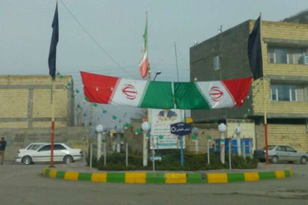  آذین بندی سطح شهر آچاچی همزمان با فرارسیدن و گرامیداشت ایام خجسه دهه فجر