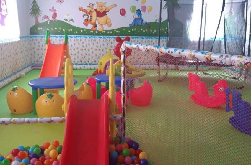  با کمک خیرین دانش آموزان آموزشگاه استثنایی ایثارمیانه صاحب اتاق بازی درمانی شدند