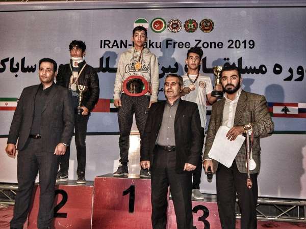  دانش آموز موی تای کار میانه ای قهرمان رقابت های بین المللی ورزش های رزمی اوراسیا شد