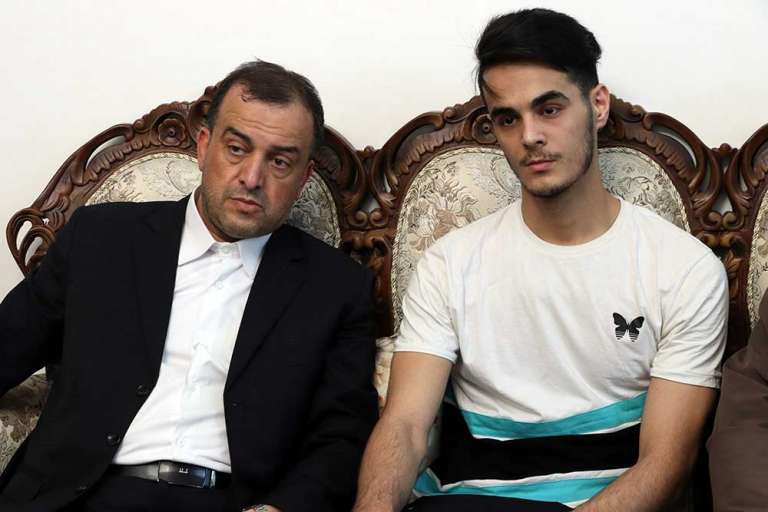   فرماندار ویژه میانه در دیدار با میرهاشم حسینی: حرکت ناجوانمردانه انگلیس، بخاطر ترس از باخت بود/ میرهاشم قهرمان است و سخنانم برای التیام نیست