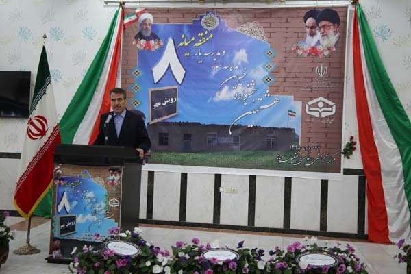  معاون مدیرکل و مدیر آموزش و پرورش میانه در هشتمین جشنواره خیرین مدرسه یار و مدرسه ساز؛ تهیه نیازهای آموزشی و پرورشی مدارس از اولویت های اصلی منطقه است