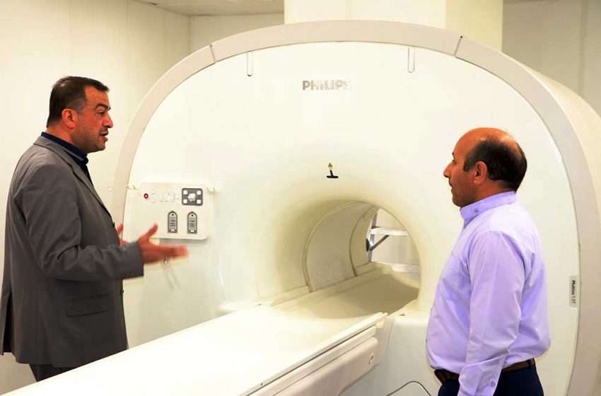  فرماندار ویژه میانه از مراحل اتمام نصب دستگاه MRI و وضعیت اورژانس بیمارستان خاتم الانبیاء بازدید کرد