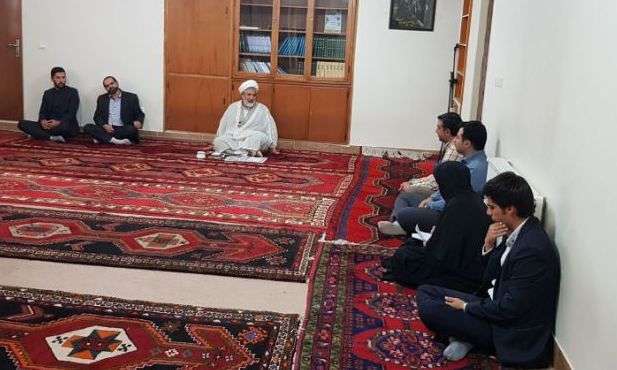  امام جمعه میانه از خبرنگاران تجلیل کرد
