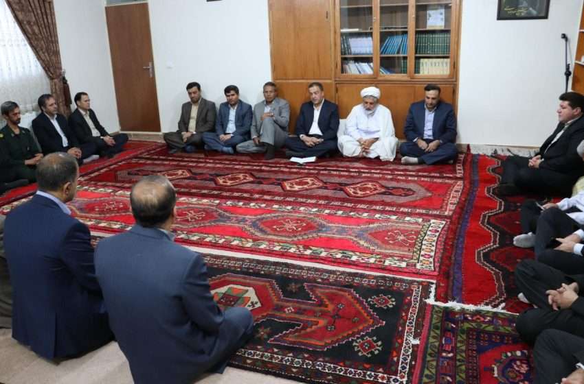 همزمان با آغازین روز از هفته دولت، اعضای شورای اداری با امام جمعه میانه دیدار کردند