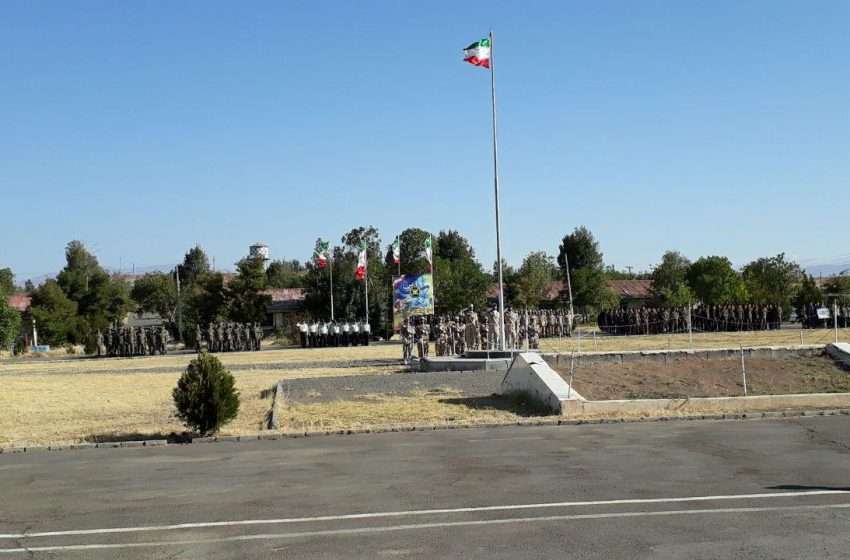  گزارش تصویری از مراسم صبحگاه مشترک نیروهای نظامی و انتظامی میانه بمناسبت گرامیداشت هفته دفاع مقدس